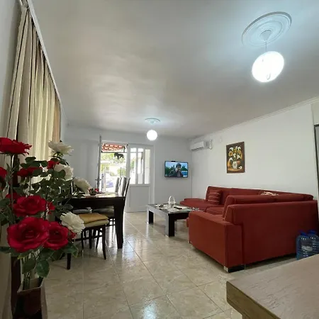 Isufi House Villa Delvine