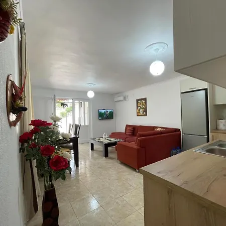 Isufi House Delvine