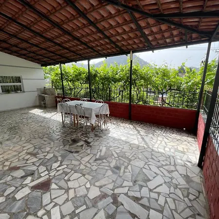 Isufi House Villa